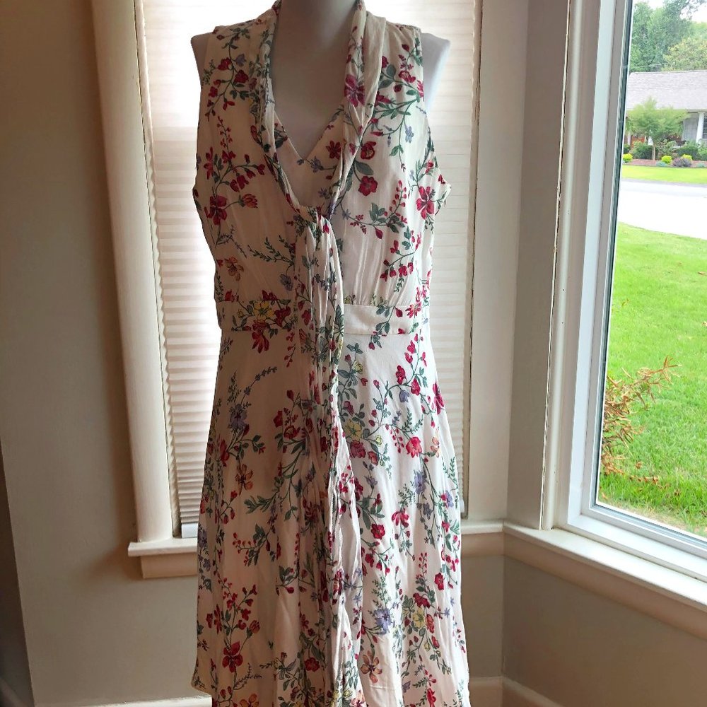 Fetching Floral Gal Meets Glam Dress in US Size 12